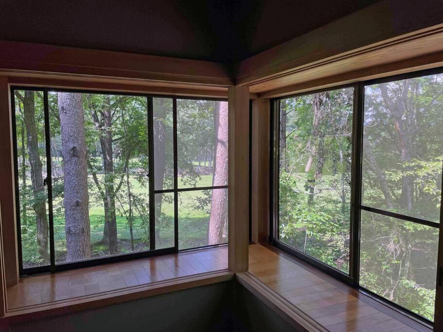Haruna Wing Private Cottage In The Forest Overlooking The Golf Course Azumaiokozan Exterior foto
